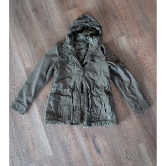 Levi's Jackets & Blazers - Levis Jacket Womens Med Green Field Hooded Pockets Outdoors Quilted Lined